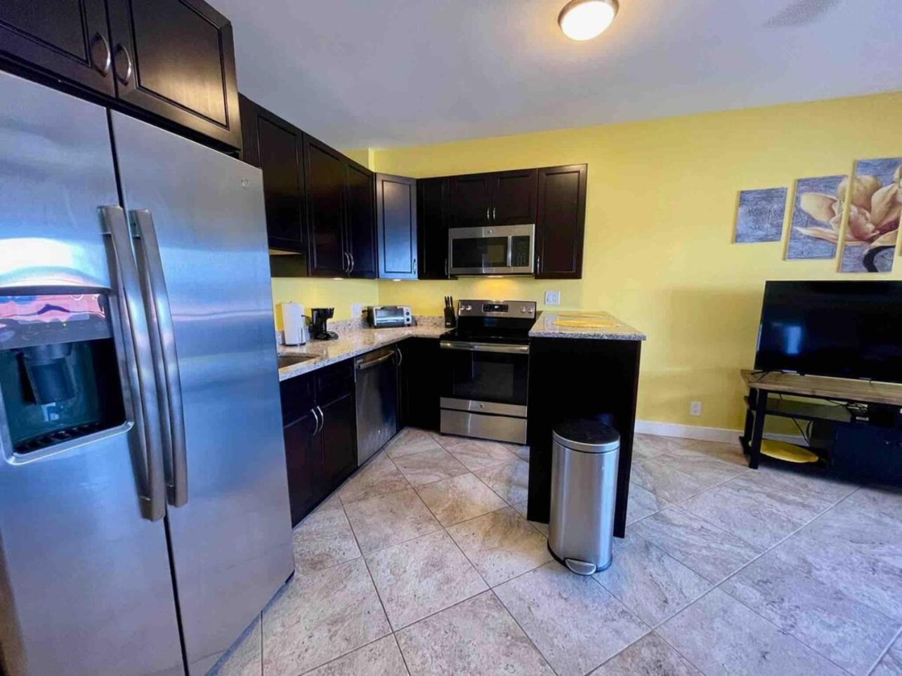 Couples Getaway 1Bed 1Bath Condo In Red Hook 나사렛 외부 사진